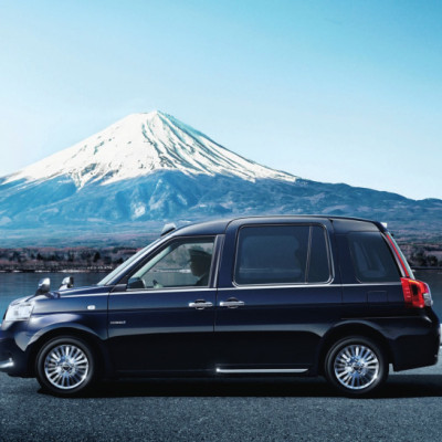 新型車 JPN TAXI を発売