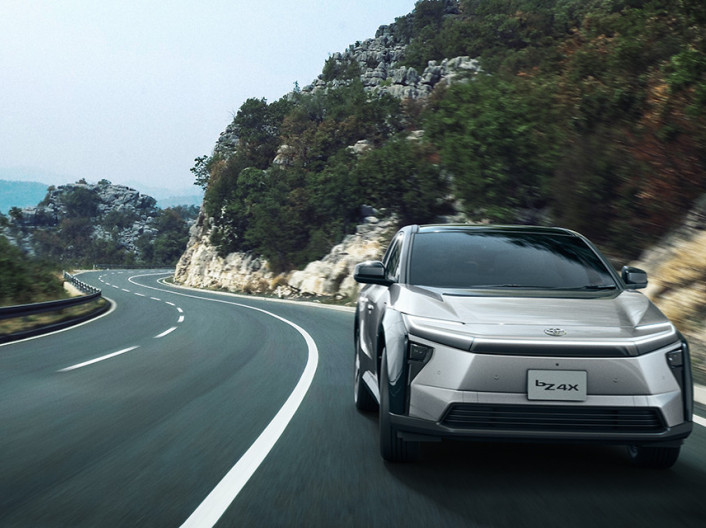 トヨタの電気自動車と言えば！『bZ4X』