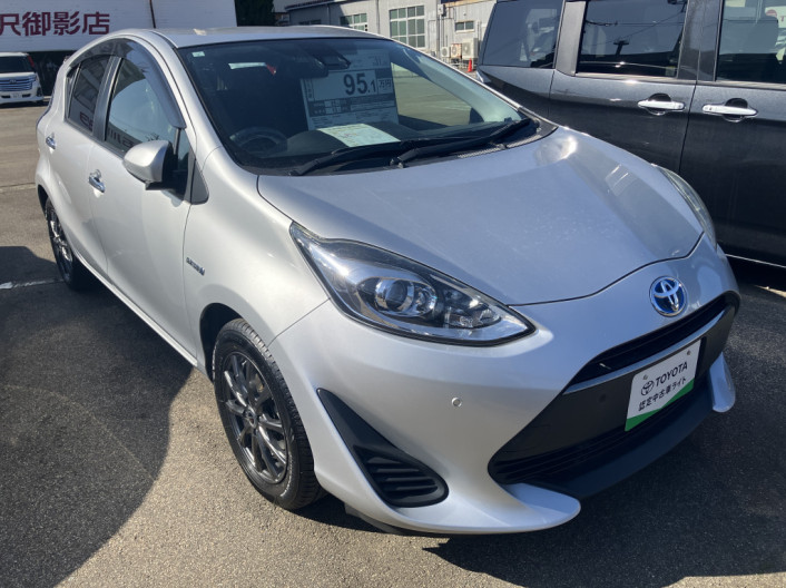 U-Car金沢御影店 中古車情報★アクア 入荷しました★